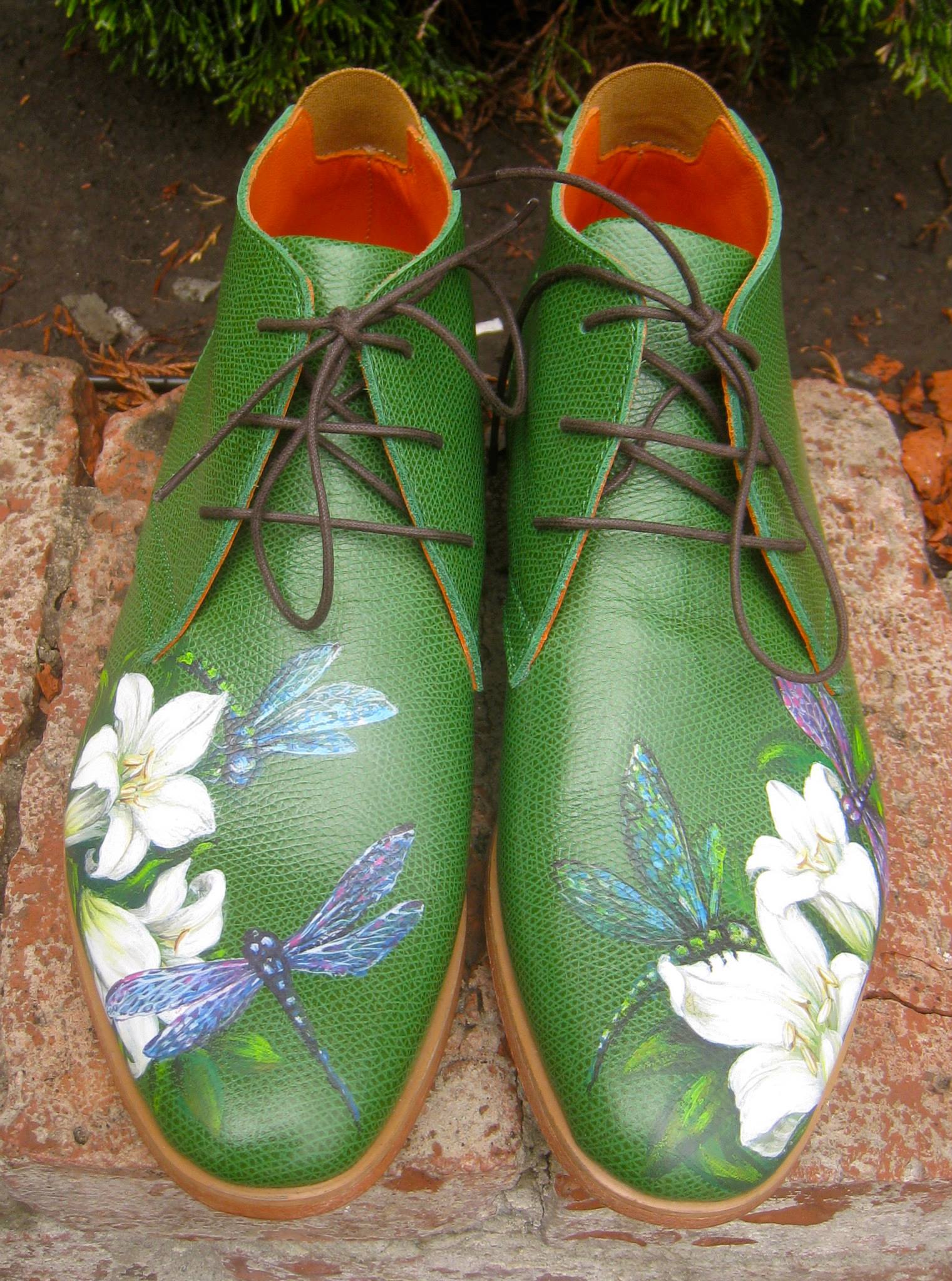Footwear 20