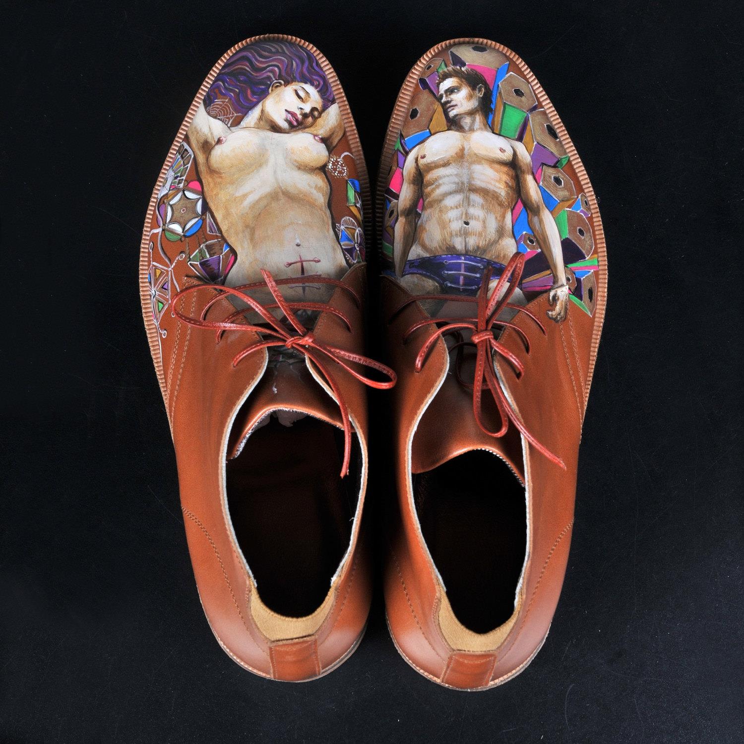 Footwear 28